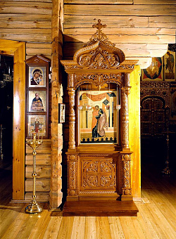 Киот напольный ''Валаамский'' с сенью без подвески Киот напольный ''Валаамский'' с сенью без подвески