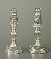 Подсвечник №6 / 2 свечи / чеканка серебро (УИН) Подсвечник №6 / 2 свечи / чеканка серебро (УИН)