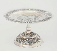 Дискос с поддискосником ручная гравировка, чеканка / ф220мм-потир 0, 3л№1 / серебро (УИН) Дискос с поддискосником ручная гравировка, чеканка / ф220мм-потир 0, 3л№1 / серебро (УИН)