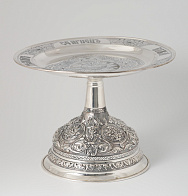 Дискос с поддискосником ручная гравировка, чеканка / ф240мм-песочные часы потира 1, 0л / золочение / серебро (УИН) Дискос с поддискосником ручная гравировка, чеканка / ф240мм-песочные часы потира 1, 0л / золочение / серебро (УИН)