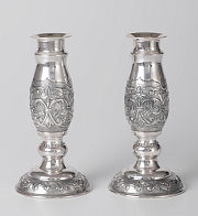 Подсвечник малый чеканка / 2 свечи / серебро (УИН) Подсвечник малый чеканка / 2 свечи / серебро (УИН)