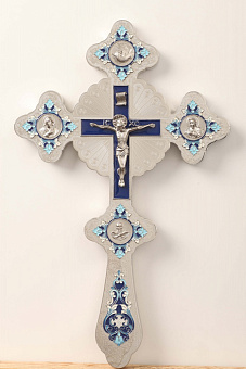 Крест напрестольный фигурный с эмалью Крест напрестольный фигурный с эмалью