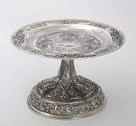 Дискос с поддискосником ручная гравировка, чеканка / ф240мм-потир 1, 0л№4 / серебро (УИН) Дискос с поддискосником ручная гравировка, чеканка / ф240мм-потир 1, 0л№4 / серебро (УИН)