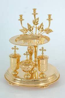 Блюдо всенощное малое золочение чеканка (с мельх. вклад.) Блюдо всенощное малое золочение чеканка (с мельх. вклад.)