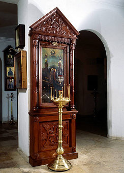 Киот напольный ''Зачатьевский'' Киот напольный ''Зачатьевский''