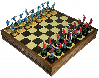 Шахматы эксклюзивные с фигурами из цинкового сплава покрашенными в полу-коллекционном качестве "Футбол"