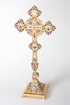 Крест напрестольный на подставке, финифть, филигрань, роспись, гравировка / золочение Крест напрестольный на подставке, финифть, филигрань, роспись, гравировка / золочение