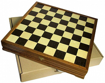 Шахматы эксклюзивные с фигурами из цинкового сплава покрашенными в полу-коллекционном качестве "Футбол"