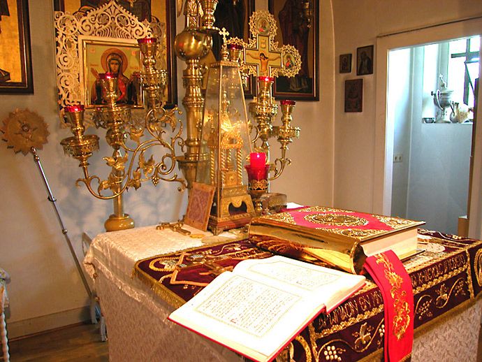 напрестольное Евангелие в окладе купить напрестольное Евангелие в окладе